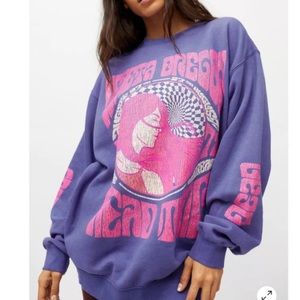 ISO THIS SWEATSHIRT!!